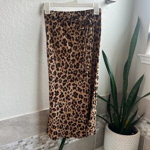 Gap cheetah midi skirt